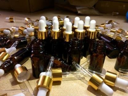 chai lọ đựng tinh dầu 10ml nắp bóp nhỏ giọt